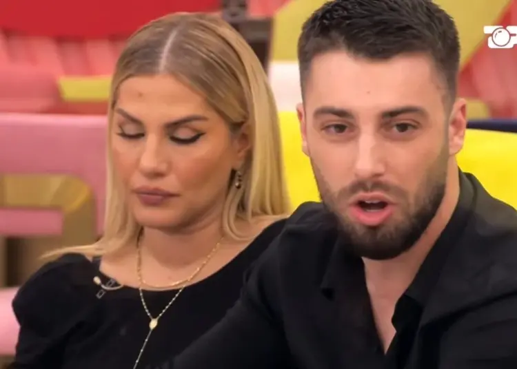 Debati mes Julit dhe Meritonit/ Heidi e “acaron” me komentin, ai i kthehet keq: Ke IQ më të ulët se vajzat e tjera
