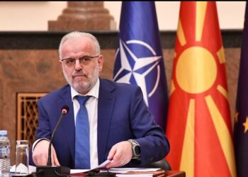 Kryeministri shqiptar në Shkup merr këshilltarin e parë nga Tirana, Akademikun e Asociuar Besnik Bare