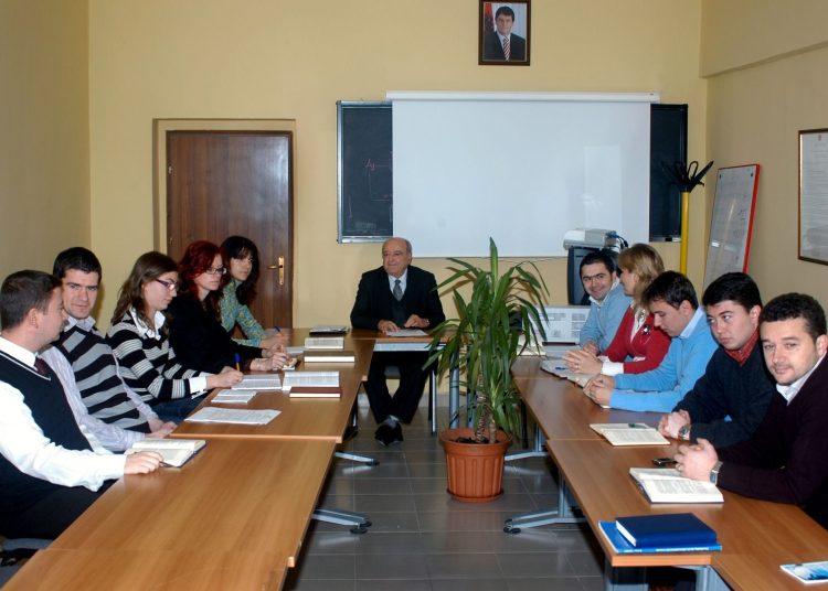 Homazh në nder të profesorit të nderuar Halim Islami