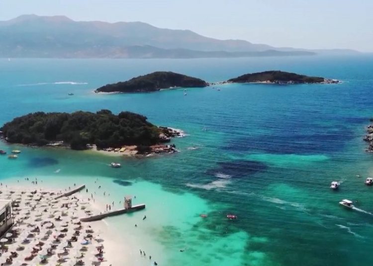Sondazhi “pushime të lira”. 43% e të anketuarve nuk parashikojnë më shumë se 50 euro shpenzime ditore për person