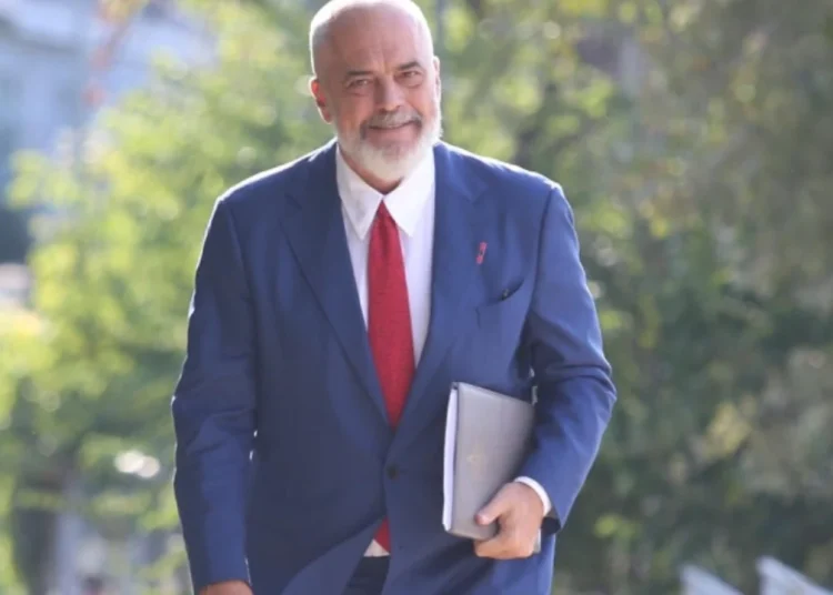 Detaje nga takimi i qeverisë/ Mbledhja e ndarë në disa blloqe. Fokusi, zgjedhjet e 2025-ës