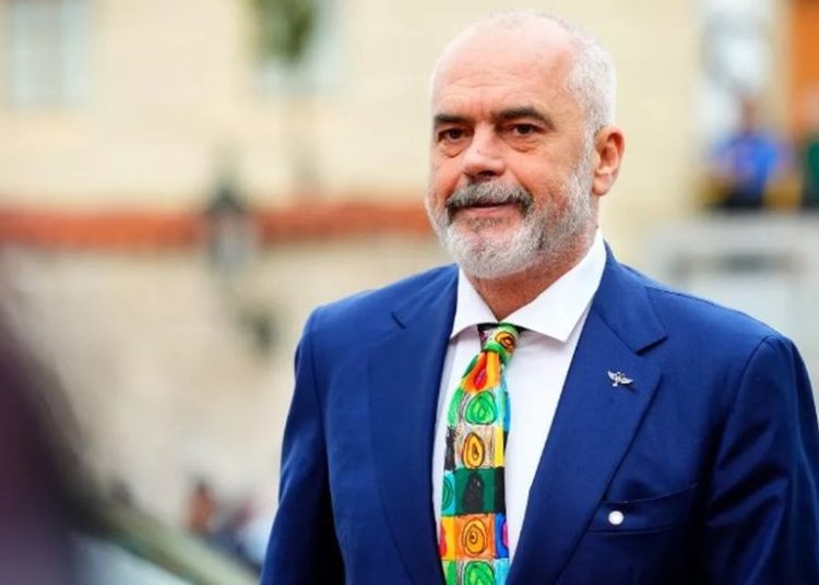 “Operacioni zgjati dy orë”, mjeku Gjata tregon si është gjendja e kryeministrit Rama